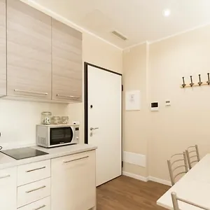 https://via-torino-apartment-3.italymilanhotels.net